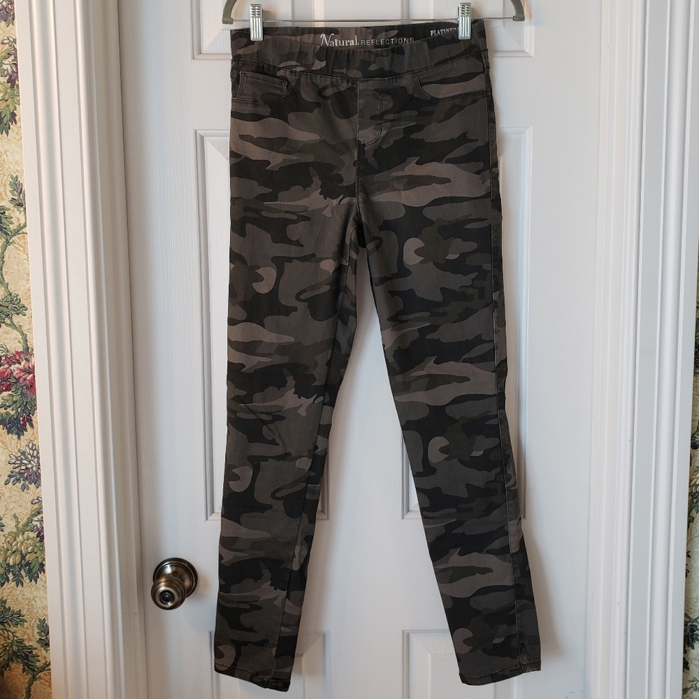 Natural Reflections Camouflage Skinny Jeans (S)